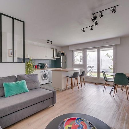 Ferienwohnung Pleasant Flat In Bordeaux With Terrace And Parking Exterior foto