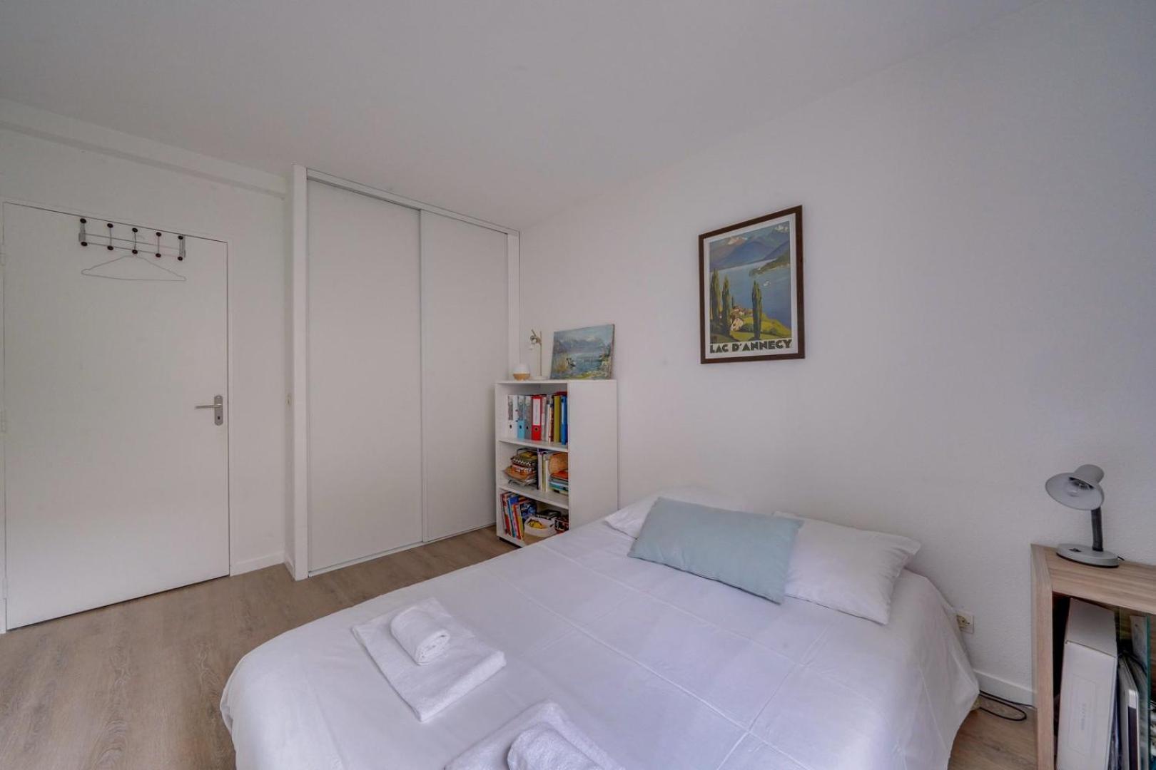 Ferienwohnung Pleasant Flat In Bordeaux With Terrace And Parking Exterior foto