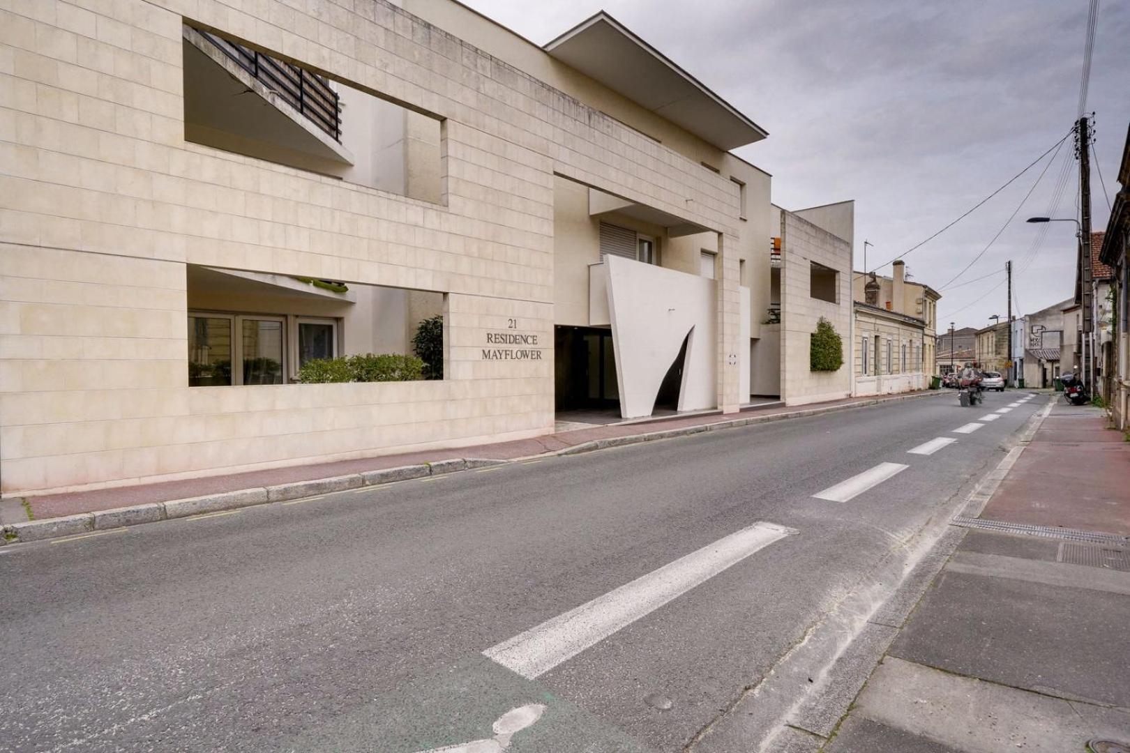 Ferienwohnung Pleasant Flat In Bordeaux With Terrace And Parking Exterior foto