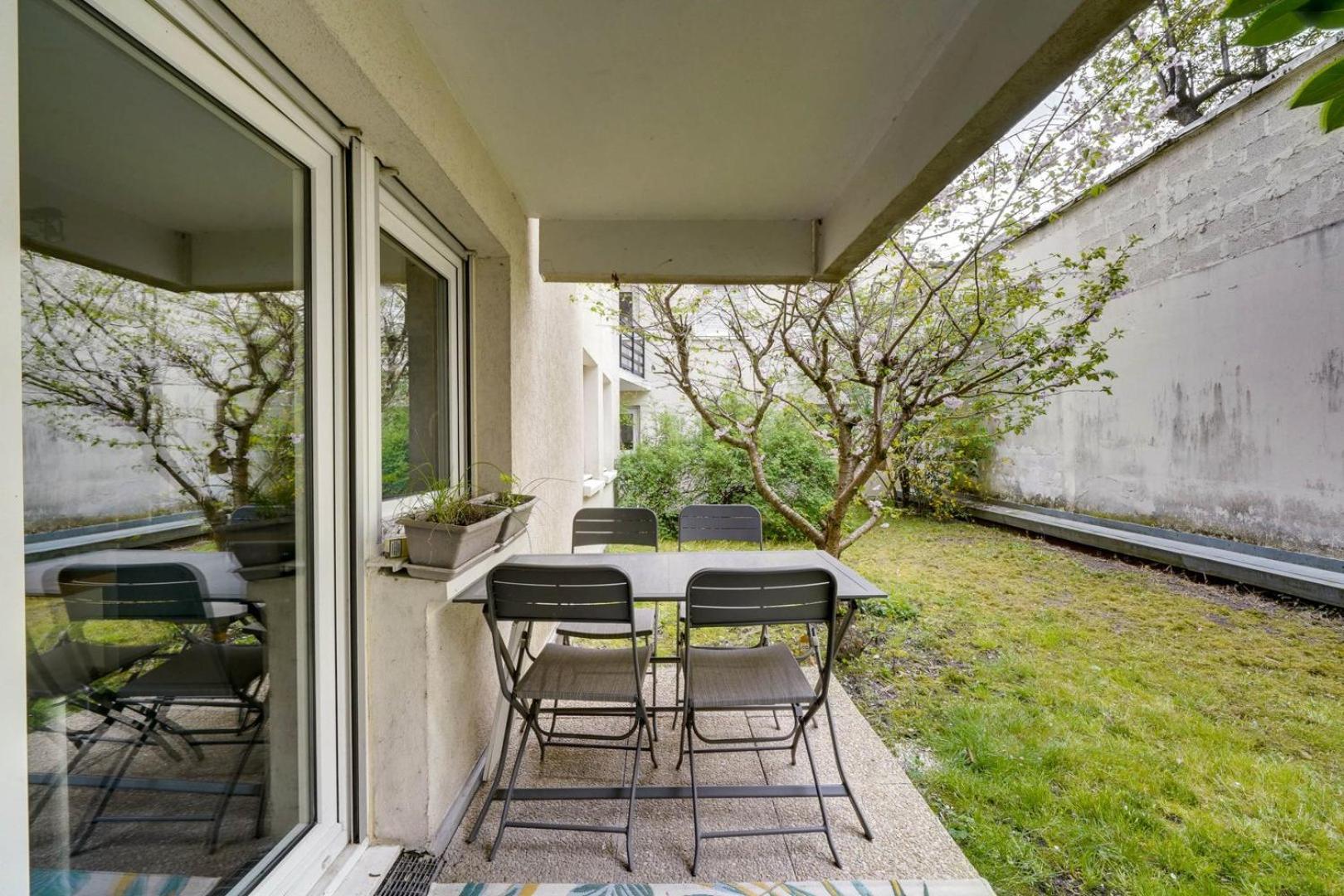 Ferienwohnung Pleasant Flat In Bordeaux With Terrace And Parking Exterior foto